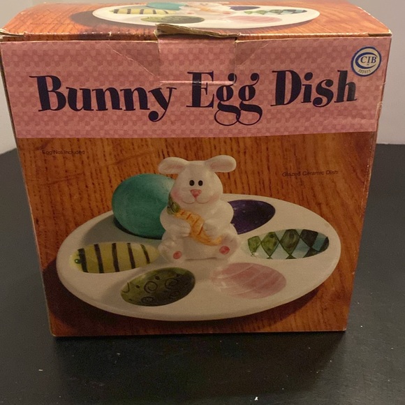 Easter Bunny egg dish glazed ceramic dish holds 6 eggs - Picture 8 of 10